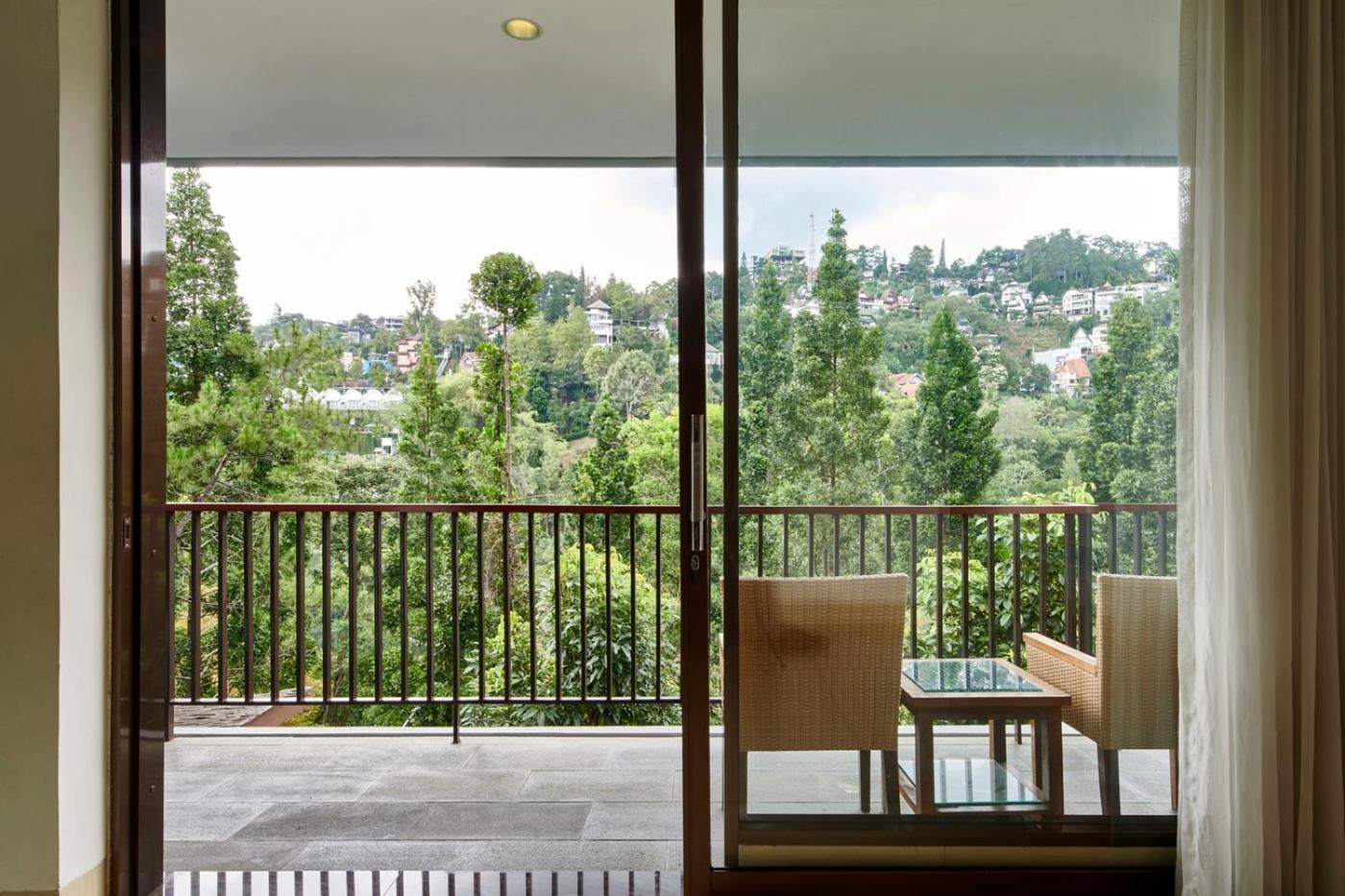 Tulip Hill View Villa 5 Bedrooms With A Private Swimming Pool Bandung Exteriér fotografie